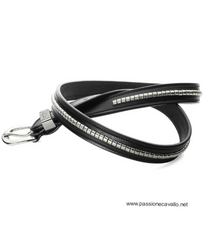 Cintura con clincher in acciaio, disponibile nella misura 95 cm.