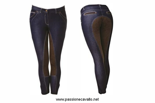 Pantalone horseware da donna, elegante e lusinghiero modello a vita bassa adatto per passeggiate e da indossare ogni giorno. Questi jeans pantaloni si adattano perfettamente al corpo. Jeans con interno marrone.