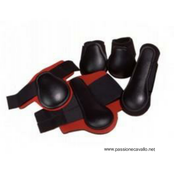 Stinchiere daslo in neoprene, fornite di due cinturini elastici con doppio velcro. Colore: nero. Misura S, M, L.